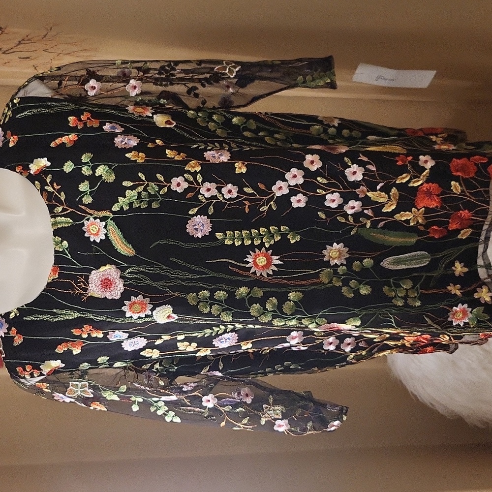 Caroline Rose top 🖤